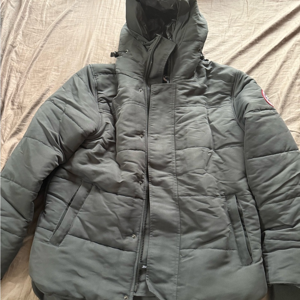 Canada Goose Men's Dark Gray Puffer Jacket